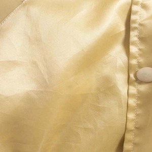 Chaqueta Varsity Amarilla para Hombre, Cuello Alto, Botones a Presión, Puños a Rayas, Chaqueta Bomber Informal, Chaqueta de Alta Calidad, Última Tendencia en Chaquetas para Hombre - Product Image 3