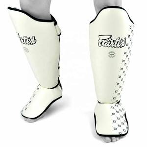 สนับแข้งหนังแท้ Fairtex รุ่นล่าสุด สีขาว สำหรับ MMA คิกบ็อกซิ่ง มวยไทย เทควันโด อุปกรณ์ป้องกันขา - Product Image 1