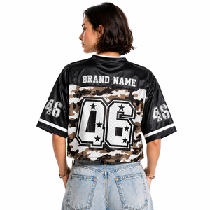 Maillot de football américain personnalisé Y2K tendance, en maille athlétique respirante, coupe carrée courte, motif camouflage par sublimation, haut oversize - Product Image 2
