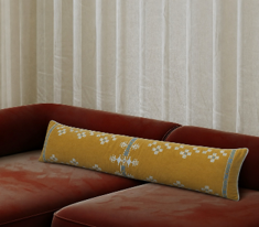Cojín Largo Amarillo Terracota y Crema con Patrón Geométrico, Cojín Decorativo para Sala de Estar, Sillón y Sofá, 120x29 CM - Product Image 5