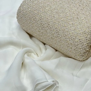 Tissu brodé de luxe en promotion pour robes de mariée, tenues de soirée et occasions spéciales, disponible au prix d'usine - Product Image 1