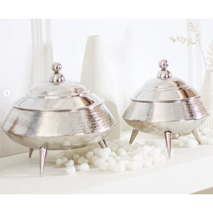 Round Metal Casserole with Stainless Steel Lid Golden Holder Modern Design Insulated Food Warmer Container - Product Image 3