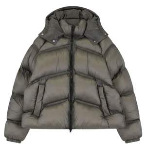 Veste d'hiver légère à capuche pour homme, veste matelassée élégante, manteau isolant décontracté, idéale pour le temps froid - Product Image 1