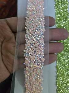 คริสตัลตกแต่งแบบหลวม คริสตัลแบบรีดร้อน 3 มิติ เป็นมิตรกับสิ่งแวดล้อม สีและขนาดตามสั่งสำหรับกระเป๋า - Product Image 6