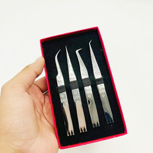แหนบติดขนตาปลอมแบบแม่นยำ สีเงิน มุม 45 องศา สำหรับติดและถอดขนตาปลอม ด้ามจับกันลื่น ออกแบบตามหลักสรีรศาสตร์ - Product Image 4