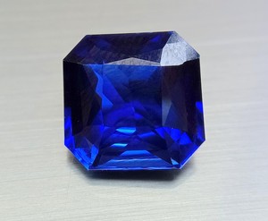 Rubí Rojo Natural, Corte Brillante, Gema Suelta, Certificado por Terceros, Piedra de Nacimiento de Septiembre, Gema al por Mayor, Color Cambiante, de la Región de Rajasthan - Product Image 3