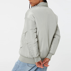Nouvelle arrivée : veste bomber streetwear pour femmes, veste bomber élégante à manches longues pour femmes en grande quantité - Product Image 2