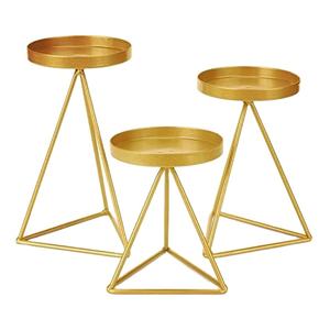 Ensemble de 4 chandeliers en bois joliment conçus, piliers en fer brillant doré, excellente qualité pour les mariages, Noël - Product Image 3