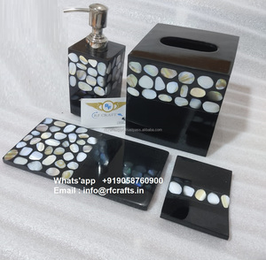 Ensemble de salle de bains en résine de luxe pour hôtels ajoutant une touche premium aux salles de bains - Product Image 3