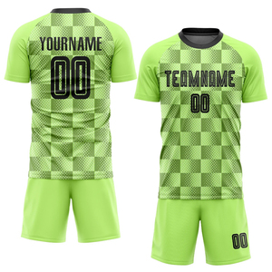 ชุดฟุตบอลขายส่งปี 2026 สำหรับผู้ชาย เสื้อฟุตบอลและกางเกงขาสั้นแบบกำหนดเอง แห้งเร็ว ระบายอากาศได้ดี ชุดกีฬาทีม สวมใส่สบาย - Product Image 5