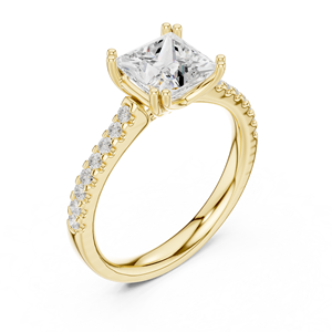 Anillo de Compromiso de Diamante Corte Princesa en Oro Amarillo con Banda Pavé, Elegante Anillo de Boda Solitario para Mujer - Product Image 3
