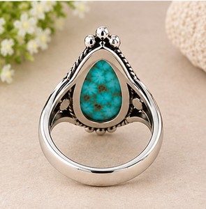 Anillo de Plata con Turquesa Mohave, Anillo de Plata de Ley 925 con Turquesa, Anillo con Gema Azul en Forma de Lágrima, Anillo Boho, Estilo Suroeste - Product Image 3