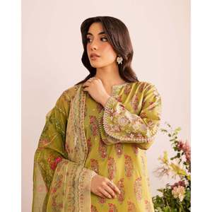 Vêtements indiens et pakistanais de créateur, haut et salwar pour les fêtes, avec dupatta, look élégant et stylé - Product Image 6