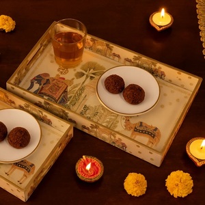 Ensemble de plateaux rectangulaires en MDF émaillé faits à la main, design oriental, 14x8 et 16x10 pouces, avec motifs élégants pour un service de luxe. - Product Image 2
