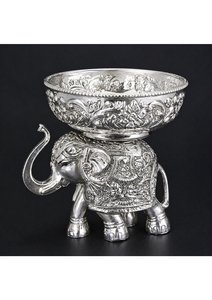 Handcrafted <b>Elephant</b> Urli Bowl Set in 999 Silver Finish Premium <b>Decorative</b> Item for Housewarming Weddings and Festive Gifting - Product Image 3