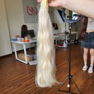 Cheveux humains vietnamiens de qualité supérieure Vague naturelle Pointe plate Cheveux bruts en couleur #60 - Product Image 6