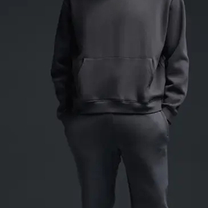 ชุดวอร์มผู้ชายสีพื้น สไตล์สตรีทแวร์ แขนยาว ราคาถูก ขายส่ง คุณภาพสูง สำหรับผู้ซื้อจำนวนมาก บริการ OEM - Product Image 4