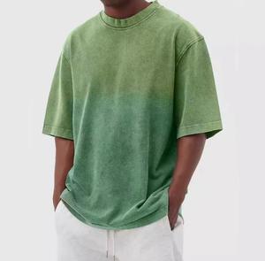 เสื้อยืดคอกลมแขนสั้นทรงปกติสำหรับผู้ชาย สีเขียวไล่เฉด ผ้าฝ้ายเจอร์ซีย์ สวมใส่สบาย ระบายอากาศได้ดี ผ้าถัก สีพื้น ไม่หดตัว - Product Image 1