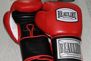 Gants d'entraînement professionnels pour adultes et enfants Gym Kickboxing Gants de poinçonnage en cuir de vache imperméables pour arts martiaux et boxe - Product Image 5