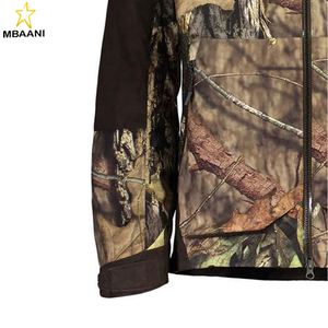 เสื้อแจ็คเก็ตสำหรับล่าสัตว์สำหรับผู้ชาย พร้อมช่องใส่เครื่องวิทยุ ช่องซิป ผ้าเปลือกหอย โพลีเอสเตอร์ 100% - Product Image 5