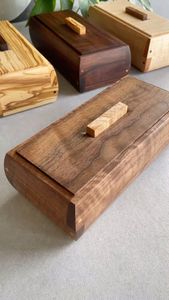 Boîte à souvenirs classique en bois pour objets personnels, boîte de rangement en bois avec charnière et serrure en laiton pour organiser les bijoux - Product Image 6