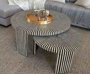 Table basse Tradebyd Bone Inlay avec détails artistiques et style luxueux pour intérieurs haut de gamme - Product Image 1