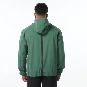 Chaqueta Cortavientos con Capucha Verde para Hombre, Cierre de Cremallera, Resistente al Agua, Poliéster, Corte Regular, para Todas las Estaciones, Ropa de Senderismo para Exteriores - Product Image 2