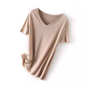 เสื้อยืดคอกว้าง แขนสั้น ทรงสปอร์ต ผ้าเจอร์ซีย์เนื้อแน่น 100% ผ้าฝ้าย ระบายอากาศได้ดี ทรงปกติ สีดำ เหมาะสำหรับฤดูหนาว ใส่ได้ทั้งผู้ชายและผู้หญิง - Product Image 3