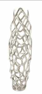 Elegante Florero de Hierro Dorado Costero, Hecho a Mano y Sostenible, para Decoración del Hogar - Product Image 4