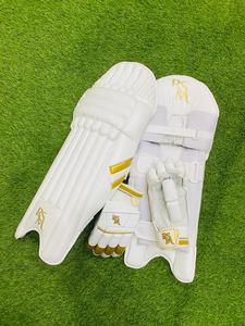 Suministros de grillo RSM, protector de piernas dorado y blanco - Product Image 2