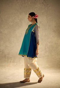 Conjunto de Kurti Étnico para Mujer, Kurti Chanderi Bordado con Gota Patti, Palazzo, Traje para Boda, Diwali, Fiesta - Product Image 3