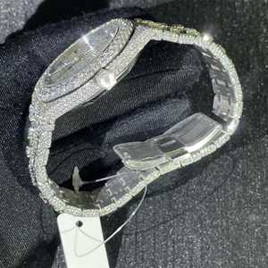 นาฬิกาข้อมือผู้ชายหรูหราประดับเพชรแบบอัตโนมัติ ตัวเรือนสแตนเลสสตีลสีเงิน ดีไซน์อนาล็อกพรีเมียม - Product Image 3