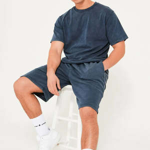 Ensemble deux pièces homme été style streetwear décontracté avec logo imprimé personnalisé, t-shirt et short respirants effet délavé - Product Image 5