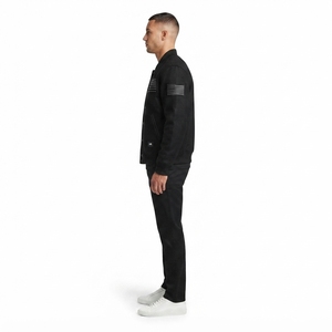 Chaqueta Vaquera de Seda 100% Personalizada OEM para Hombre, Estilo Urbano, Ecológica, Ligera, con Cierre Frontal a Presión, Motivo de Bandera Americana, Estilo Universitario - Product Image 3