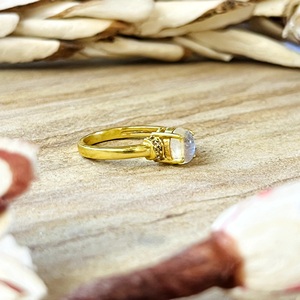 Bague en laiton plaqué or 18 carats pour femme, design tendance, minimaliste, avec pierre de lune, style bohème, solitaire délicat, bagues célestes, vente en gros/OEM - Product Image 3