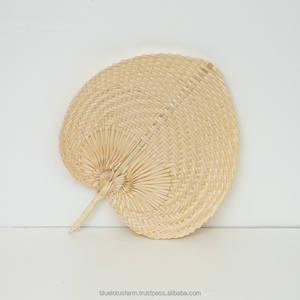 ผู้จำหน่ายพัดลมพับได้ทำด้วยมือทำจากวัสดุธรรมชาติเหมาะสำหรับตกแต่งงานแต่งงานงานเลี้ยงดอกบัวสีน้ำเงินจากเวียดนาม - Product Image 4