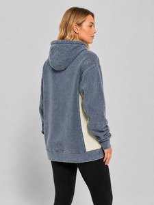 Sweat à capuche tendance pour femme, effet délavé vintage, tissu doux, coupe confortable et poche kangourou pour un style décontracté - Product Image 2