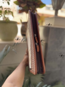 Large Capacity Hand Tooled Zipper Lock Business Portfolio Binder Manufacture Cowhide Leather <b>Document</b> <b>Folder</b> With Card Holder - Product Image 2