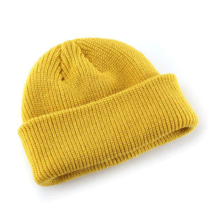 Fournisseur de bonnets en tricot à revers personnalisés pour les marques de streetwear, tricot côtelé en acrylique, logo brodé, vente en gros, usine aux États-Unis - Product Image 4