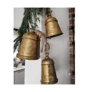 Campana Colgante Metálica Decorativa de Navidad para Árbol, Puerta, Ventana, Hogar, Fiesta, Adorno Navideño Festivo - Product Image 3