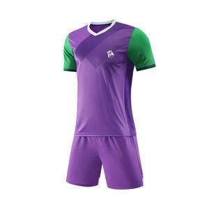 Uniforme de Fútbol Transpirable para Hombre, Talla Grande, Precio al por Mayor, Uniforme de Fútbol Sostenible - Product Image 1
