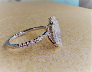 Bague de fiançailles pour femme en or blanc avec diamant taille marquise de 4 carats, certifié GIA, bijou classique en diamant naturel - Product Image 3