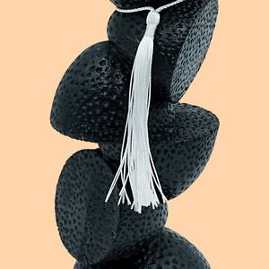 เชิงเทียนหินอ่อนสีดำแบบซ้อนกันพร้อมถ้วยโลหะสีทองและพู่สีขาวสไตล์เซน ของตกแต่งบ้าน - Product Image 6