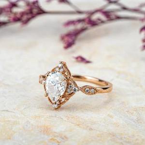 Anillo de Compromiso de Diamante Moissanite de Primera Calidad para Mujer, Joyería de Compromiso y Boda Disponible a Precio de Exportación - Product Image 4