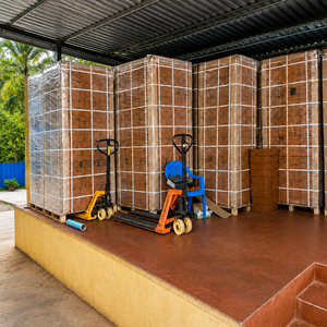 Low Ec <0.5 mS/cm 5kg Coco <b>Coir</b> <b>Block</b> With Palletized Packaging Bulk Supplier 80L min Expansion FOB Price Test Reports Available - Product Image 1