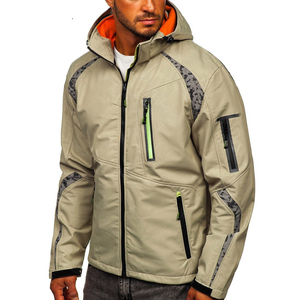 Veste de moto coupe-vent à capuche pour homme, motif camouflage, fermeture éclair, style sportif, vêtement d'automne, coque en polyester - Product Image 6