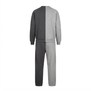 Conjunto Deportivo para Hombre, Sudadera y Pantalones Jogger en Bloques de Color Negro y Gris, Cuello Redondo, Dos Tonos, Estilo Urbano - Product Image 4