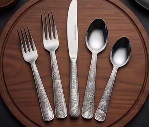 Ensemble de couverts de luxe en acier inoxydable pour une excellence culinaire - Product Image 1