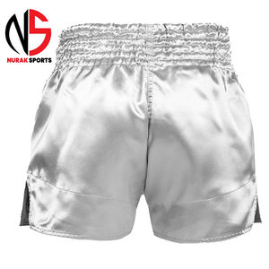 กางเกงมวยไทยสีพื้นคุณภาพพรีเมียมสำหรับผู้ชาย ผลิตจากโพลีเอสเตอร์ 100% ทนทานและเป็นมิตรต่อสิ่งแวดล้อม ในราคาที่เหมาะสม ปี 2026 - Product Image 4