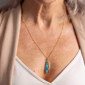 Élégant pendentif marquise turquoise avec monture en argent plaqué or et chaîne satellite, bijoux de fiançailles vintage pour hommes et femmes - Product Image 3